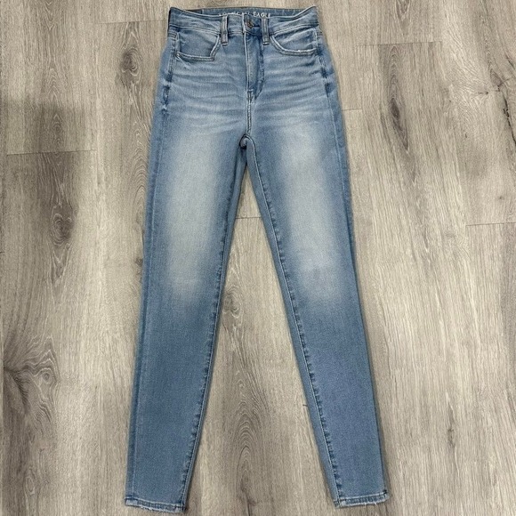American Eagle Outfitters Denim - American Eagle Super Hi-Rise Jegging Women's 00 Regular Light Wash Stretch Denim